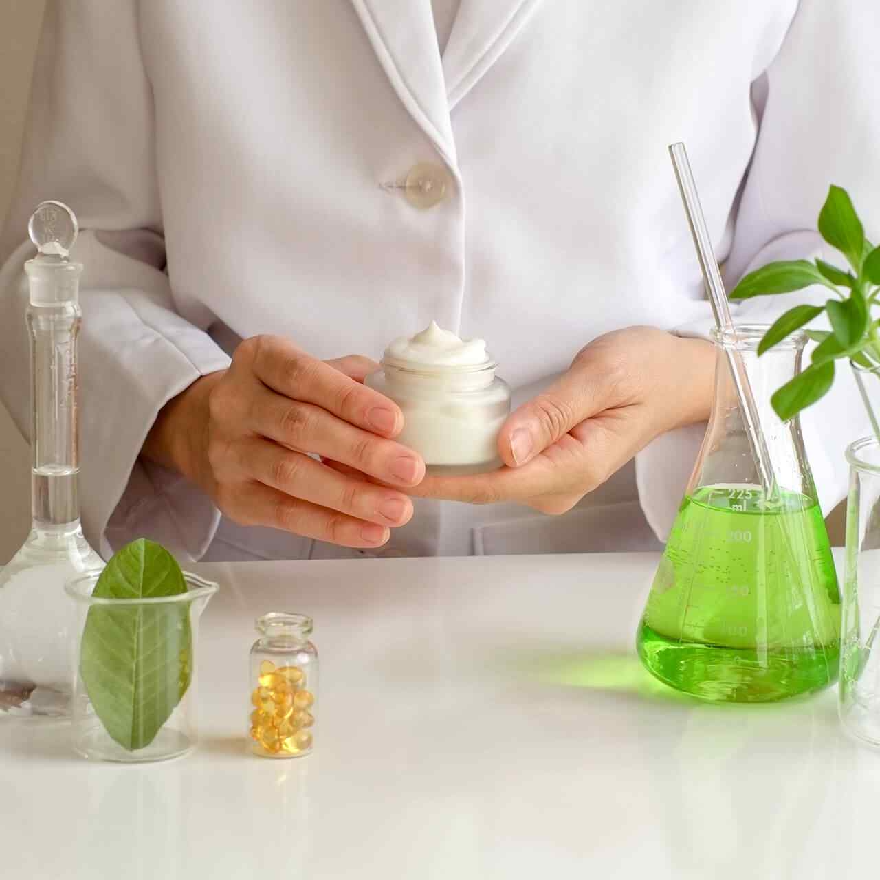 نحن نرفع معايير المختبرات